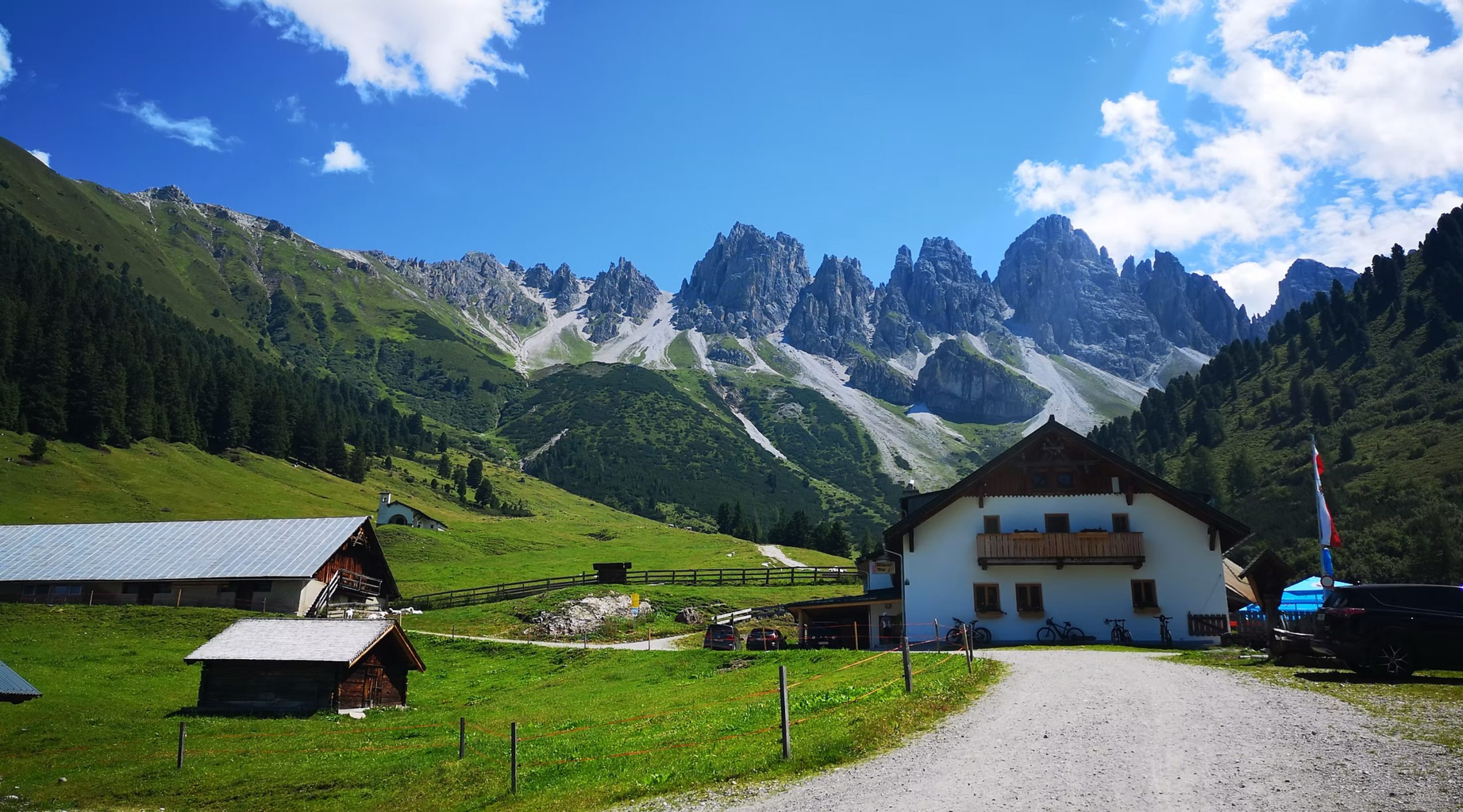 ad0eeb_1348a2a5e42e4cd4987ca8cc39b4e852~mv2 (1)